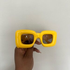 Retro yellow sunnies 🌻